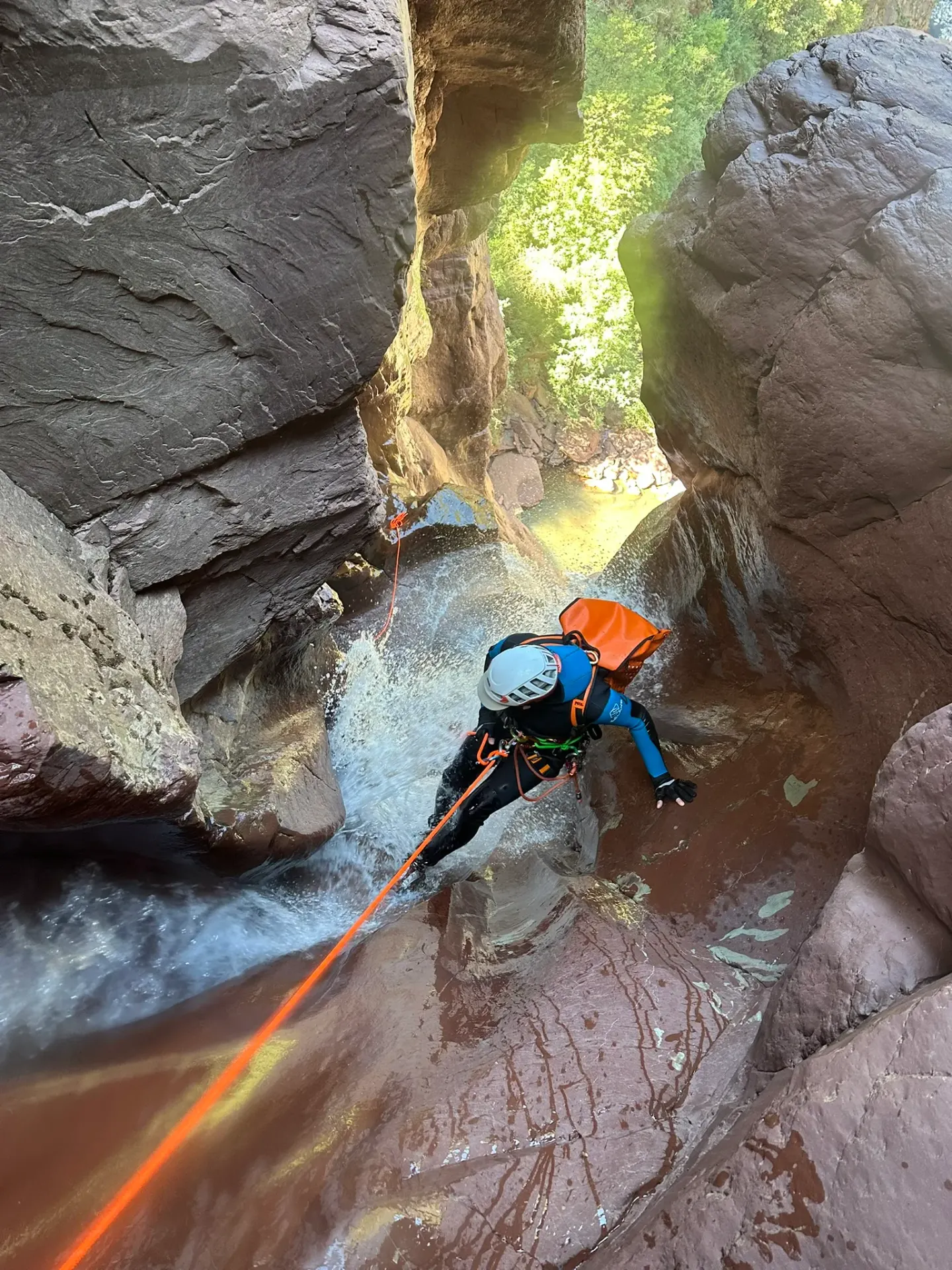 Stage Perfectionné en canyonisme FFCAM : 5 jours de formation dans les Alpes-Maritimes